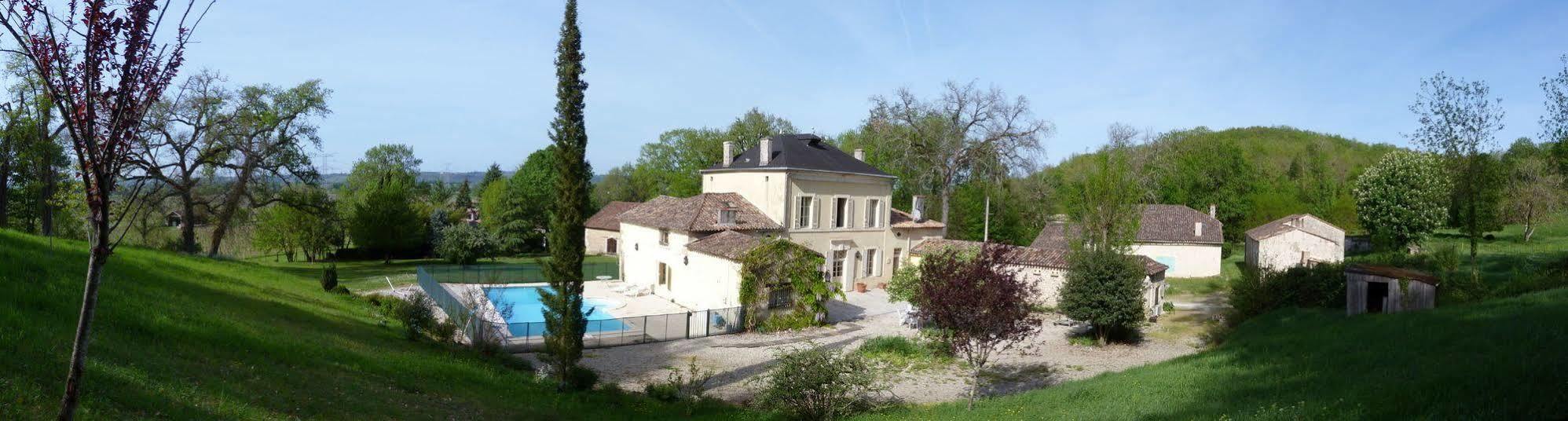 Bed and Breakfast Aux Trois Fontaines Eynesse Exterior foto