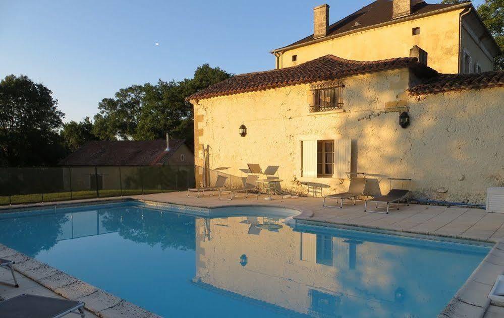 Bed and Breakfast Aux Trois Fontaines Eynesse Exterior foto